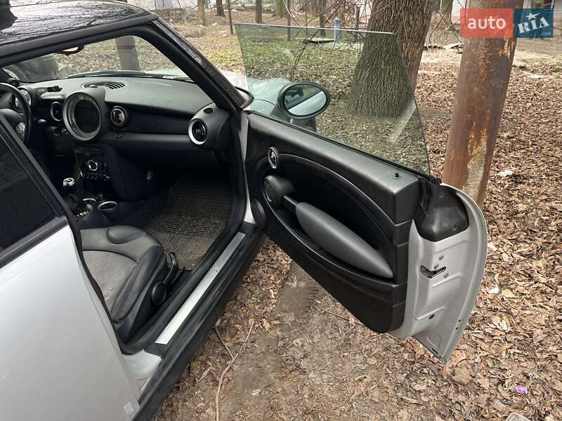 Хетчбек MINI Hatch 2010 в Дніпрі