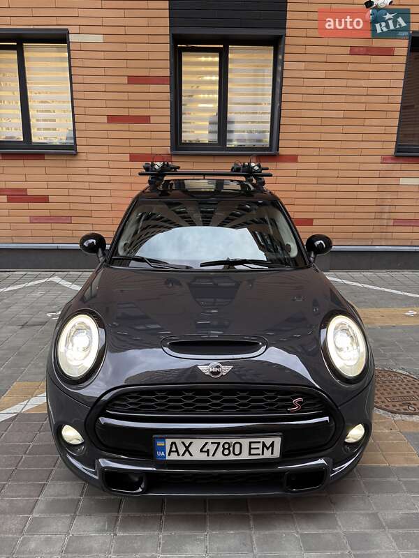 Хетчбек MINI Hatch 2017 в Харкові