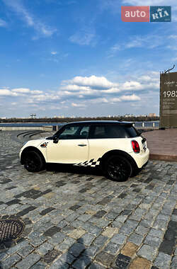 Хэтчбек MINI Hatch 2015 в 