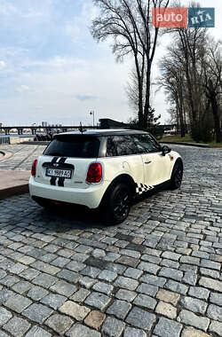 Хэтчбек MINI Hatch 2015 в 