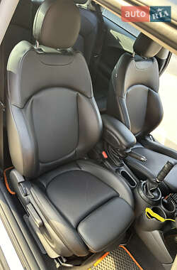 Хэтчбек MINI Hatch 2015 в Киеве