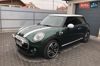Хэтчбек MINI Hatch 2015 в 