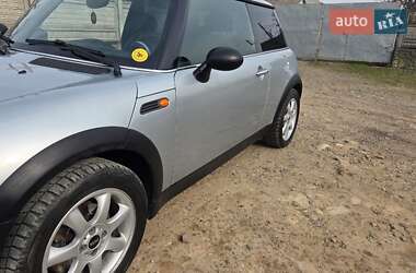 Хэтчбек MINI Hatch 2003 в 