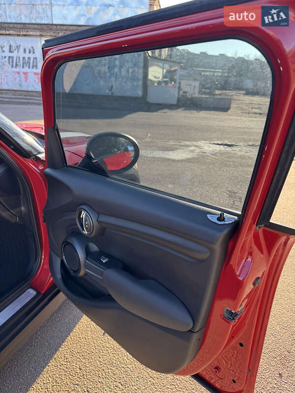 Хетчбек MINI Hatch 2016 в Кривому Розі фото 9 Хетчбек MINI Hatch 2016 в Кривому Розі