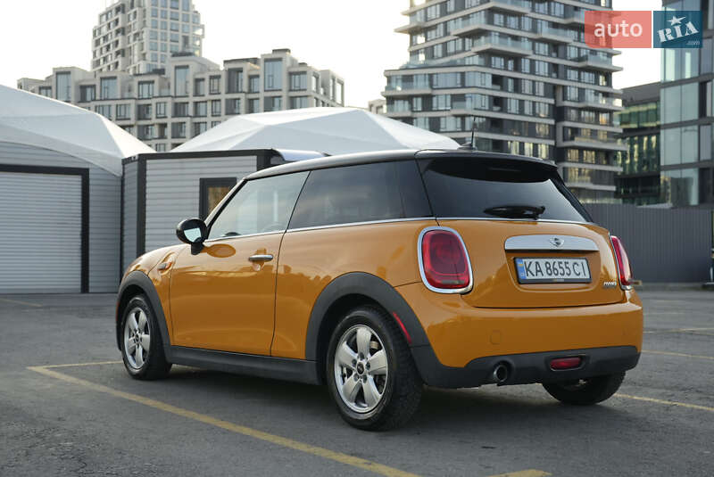 Хетчбек MINI Hatch 2014 в Києві