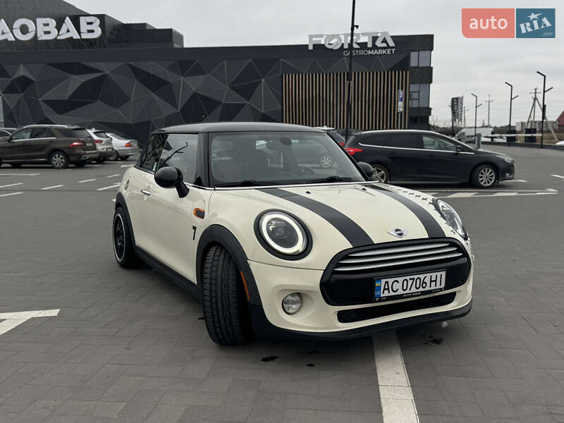 Хетчбек MINI Hatch 2015 в Луцьку фото 3 Хетчбек MINI Hatch 2015 в Луцьку
