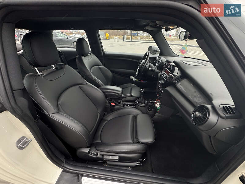 Хетчбек MINI Hatch 2015 в Луцьку фото 13 Хетчбек MINI Hatch 2015 в Луцьку