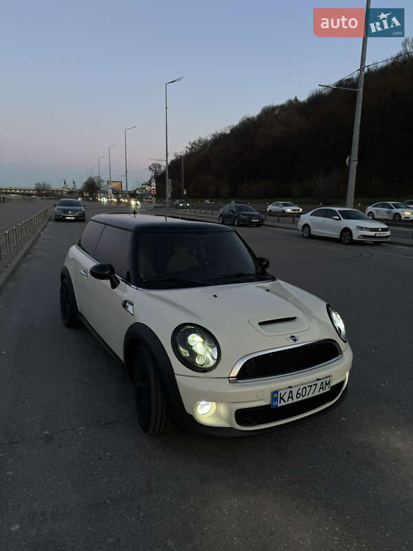 MINI Hatch 2010