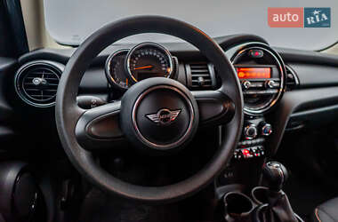 Хетчбек MINI Hatch 2016 в 