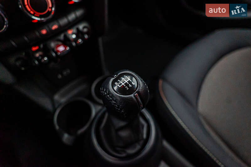 Хетчбек MINI Hatch 2016 в Києві