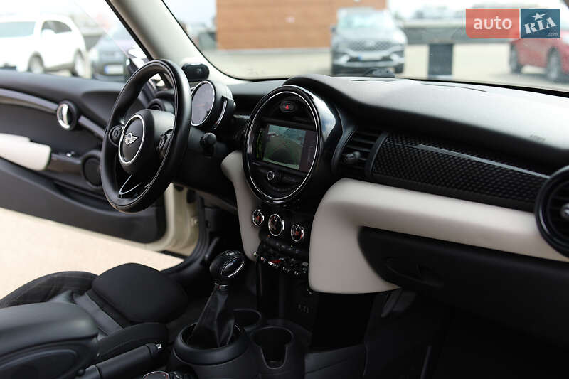 Хэтчбек MINI Hatch 2017 в Киеве фото 28 Хэтчбек MINI Hatch 2017 в Киеве