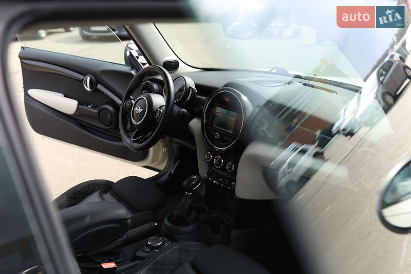Хэтчбек MINI Hatch 2017 в Киеве фото 34 Хэтчбек MINI Hatch 2017 в Киеве