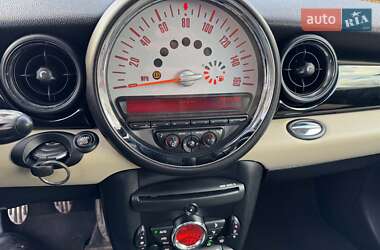 Хетчбек MINI Hatch 2013 в 