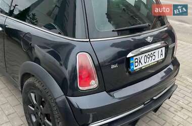 Хетчбек MINI Hatch 2006 в Рівному