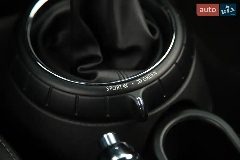 Хэтчбек MINI Hatch 2014 в 