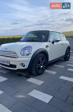Хэтчбек MINI Hatch 2010 в 