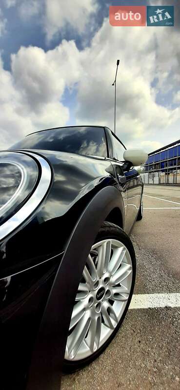 Хетчбек MINI Hatch 2022 в Запоріжжі