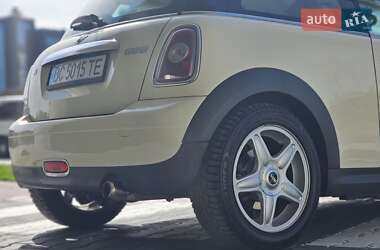 Хэтчбек MINI Hatch 2009 в 