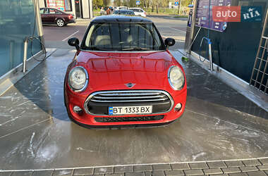 Хетчбек MINI Hatch 2015 в Черкасах
