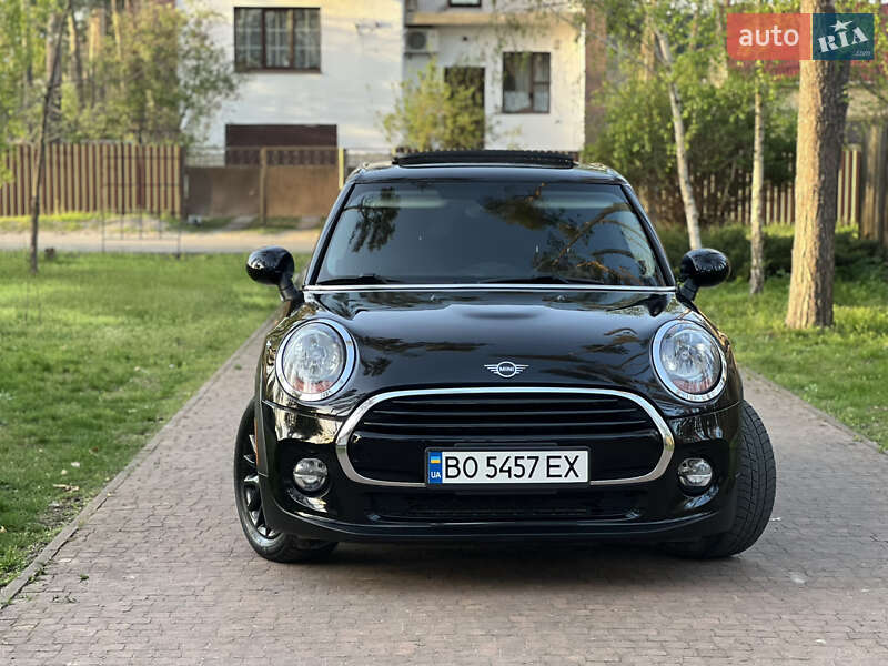 Хетчбек MINI Hatch 2017 в Києві