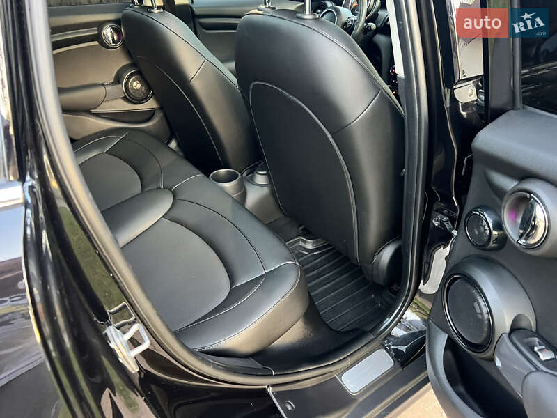 Хетчбек MINI Hatch 2017 в Києві