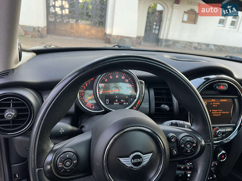 Хетчбек MINI Hatch 2017 в Києві