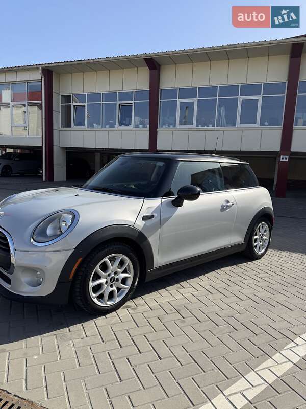 Хетчбек MINI Hatch 2016 в Кременчуці