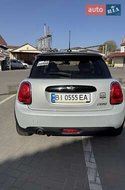 Хетчбек MINI Hatch 2016 в 
