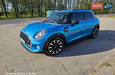Хетчбек MINI Hatch 2015 в 