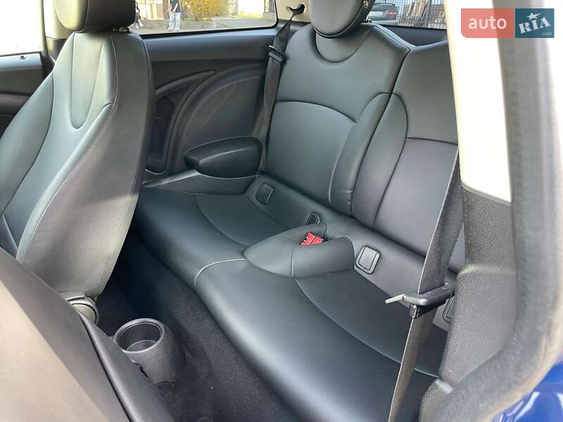 Хэтчбек MINI Hatch 2013 в 