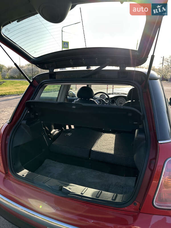 Хетчбек MINI Hatch 2002 в Фастові