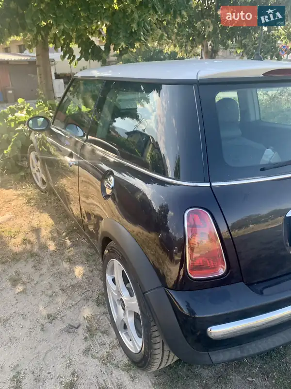 Хэтчбек MINI Hatch 2003 в 