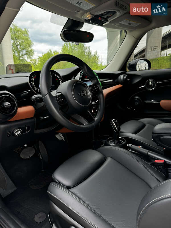 Хетчбек MINI Hatch 2022 в Києві фото 23 Хетчбек MINI Hatch 2022 в Києві