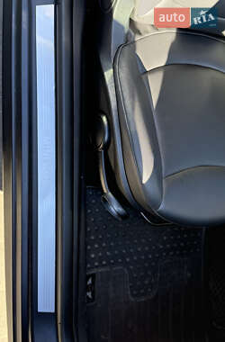 Хетчбек MINI Hatch 2012 в 