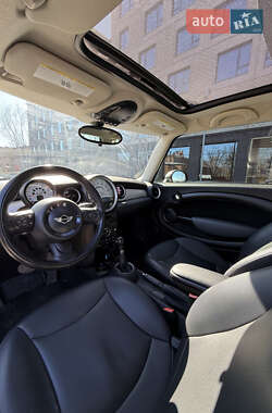 Хетчбек MINI Hatch 2012 в 