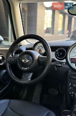 Хетчбек MINI Hatch 2012 в 