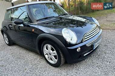 Хетчбек MINI Hatch 2004 в 