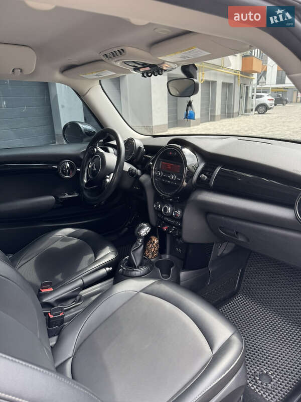 Хэтчбек MINI Hatch 2014 в Ивано-Франковске