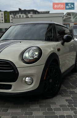 Хетчбек MINI Hatch 2014 в 
