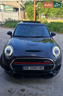 Хетчбек MINI Hatch 2014 в Южноукраїнську