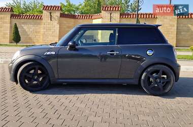 Хетчбек MINI Hatch 2010 в 