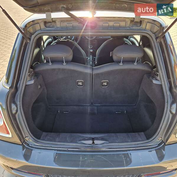 Хэтчбек MINI Hatch 2010 в Измаиле