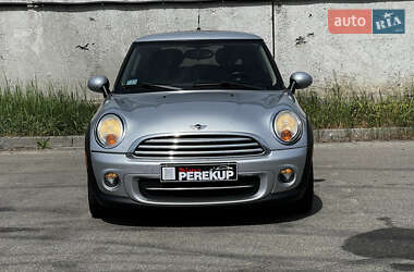Хетчбек MINI Hatch 2010 в 