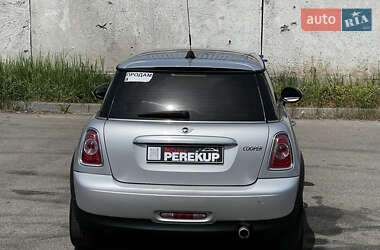 Хетчбек MINI Hatch 2010 в 