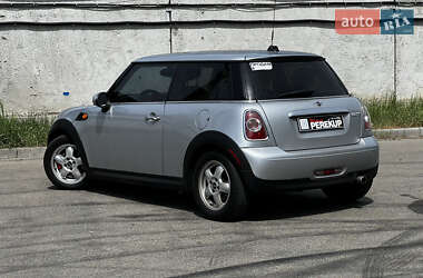 Хетчбек MINI Hatch 2010 в 