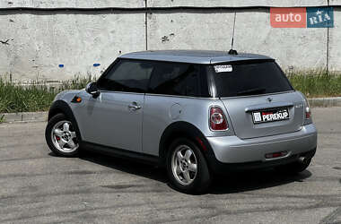 Хетчбек MINI Hatch 2010 в 