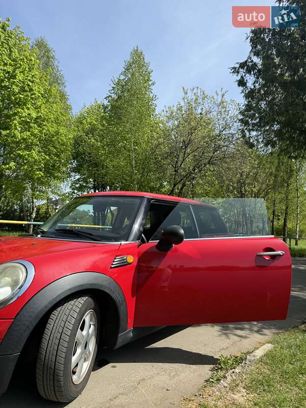 Хетчбек MINI Hatch 2009 в Рівному