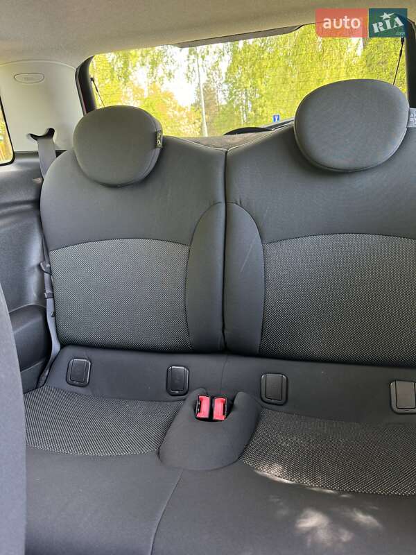 Хетчбек MINI Hatch 2009 в Рівному