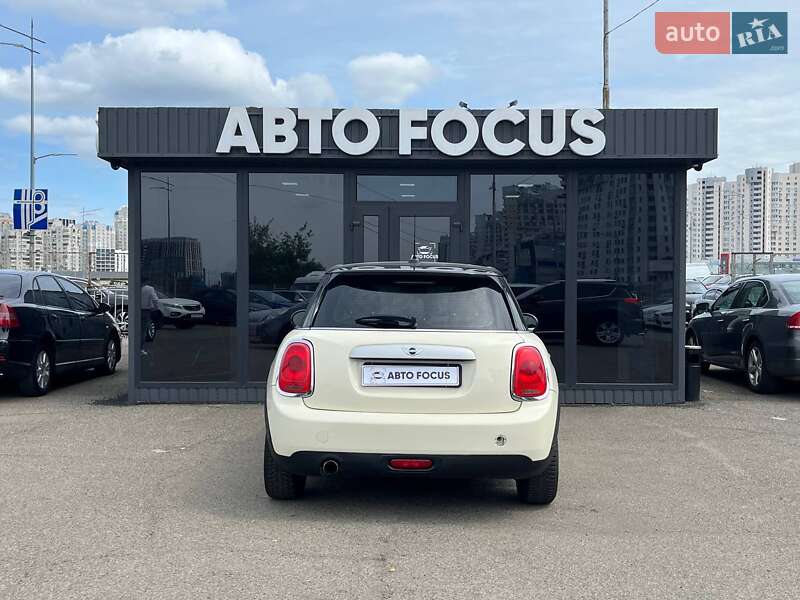Хетчбек MINI Hatch 2014 в Києві