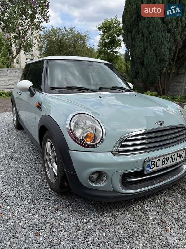 Хетчбек MINI Hatch 2013 в Львові